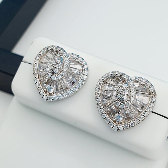 "925 Sterling Silver Cubic Zirconia Earrings, UU1P6A6072 - Picture 2 of 8